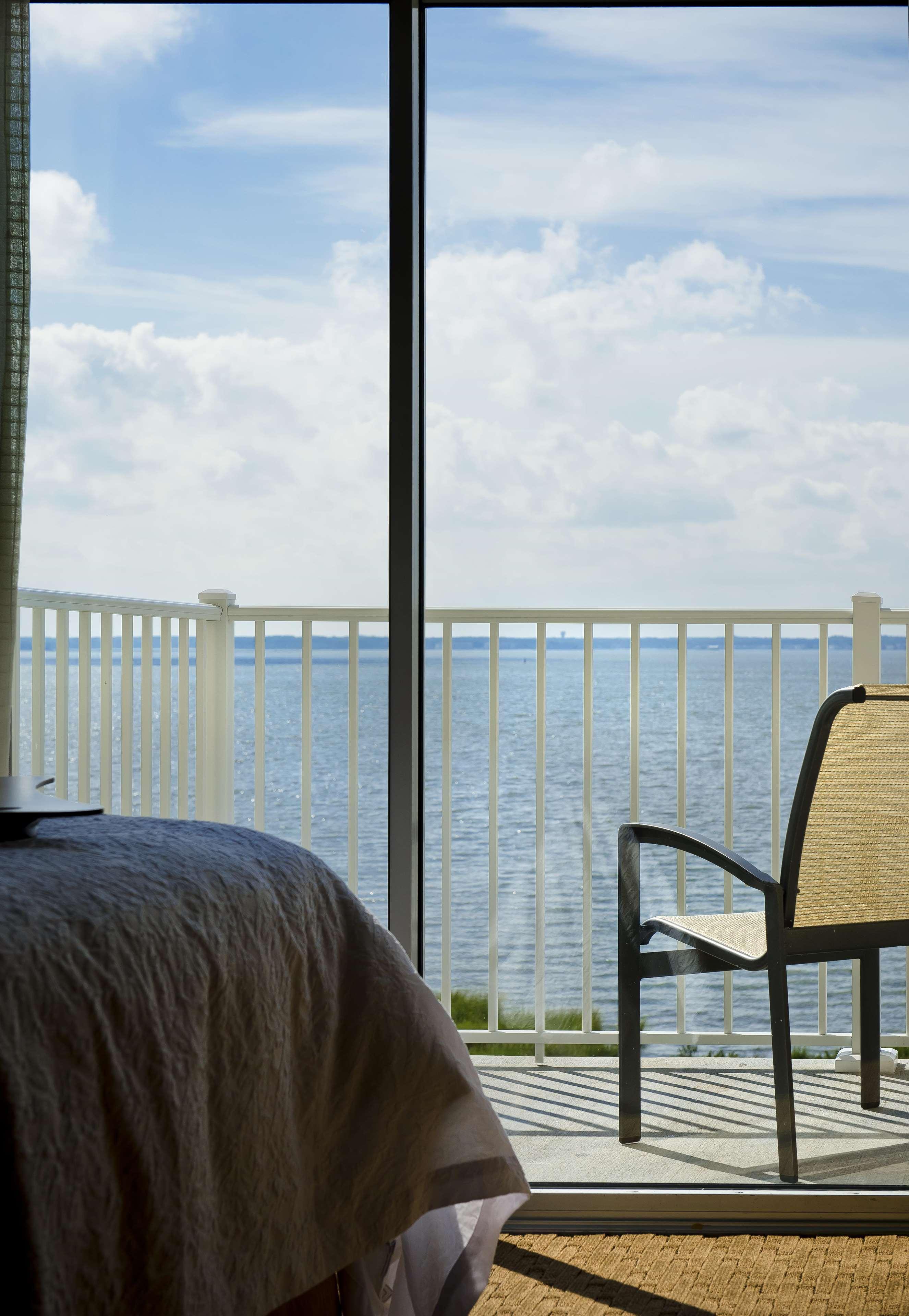 Hampton & Ocean Bayfront-convention Center 3*