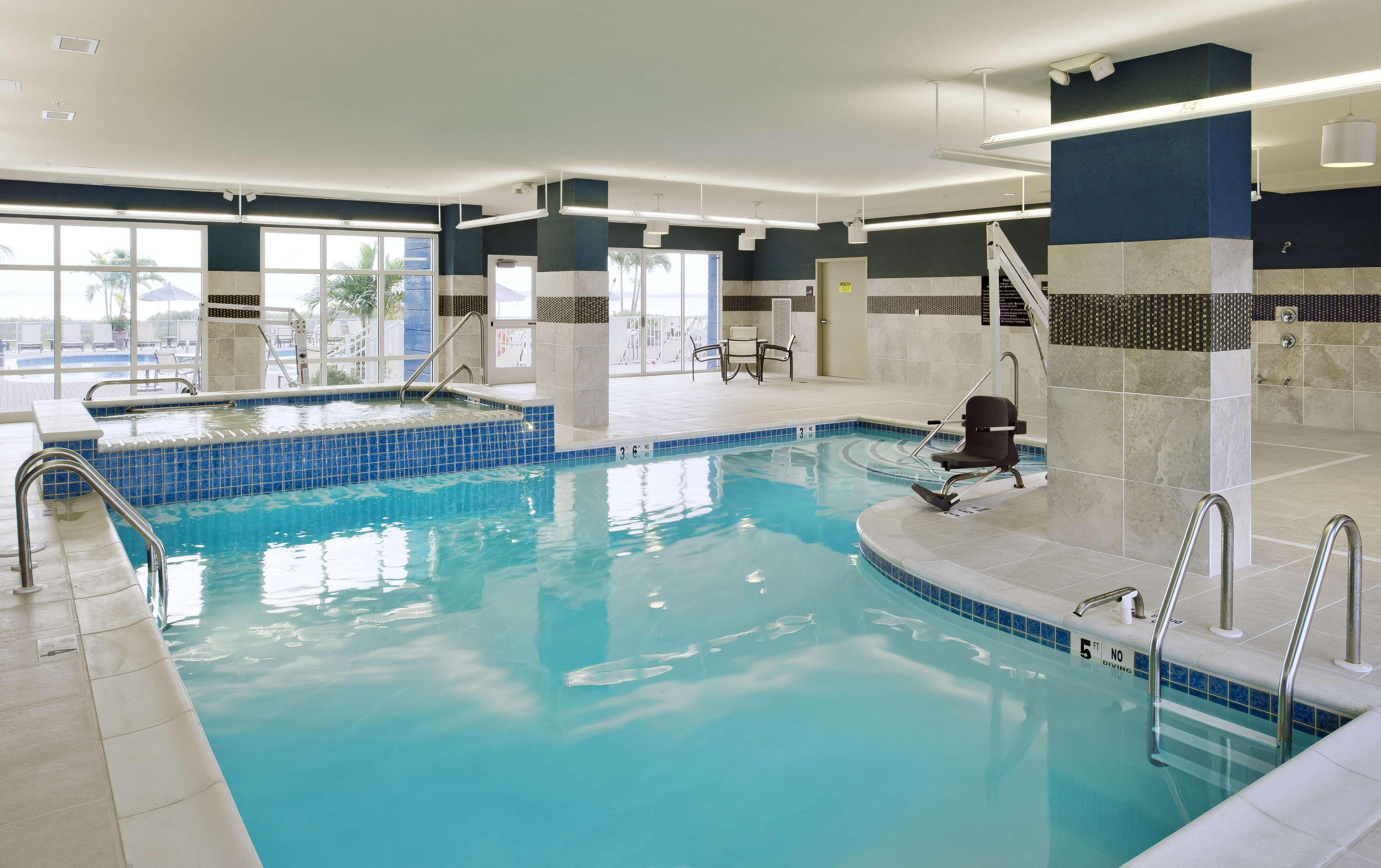 Hotel Hampton & Ocean Bayfront-convention Center