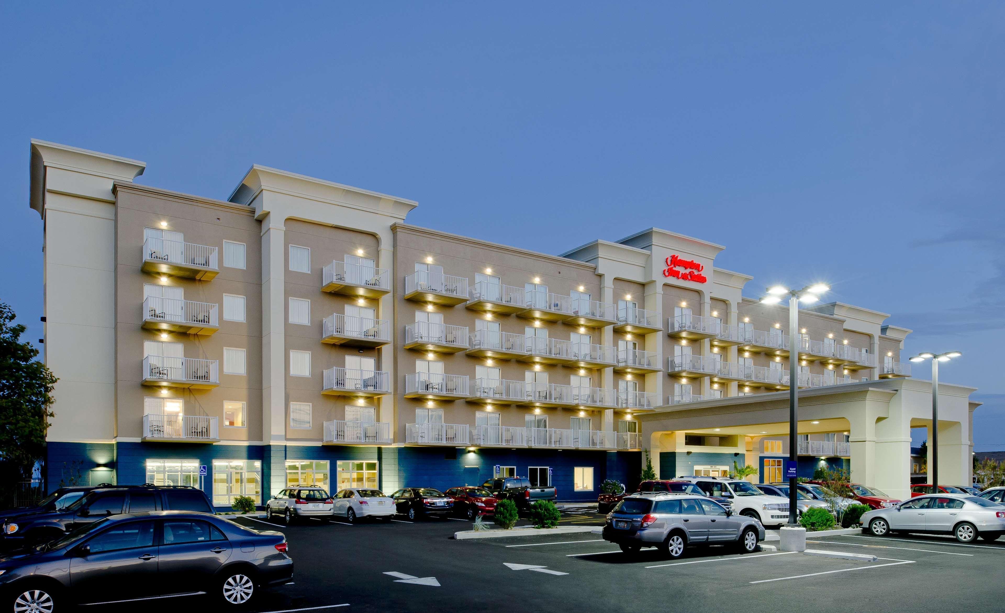 Hampton & Ocean Bayfront-convention Center 3*