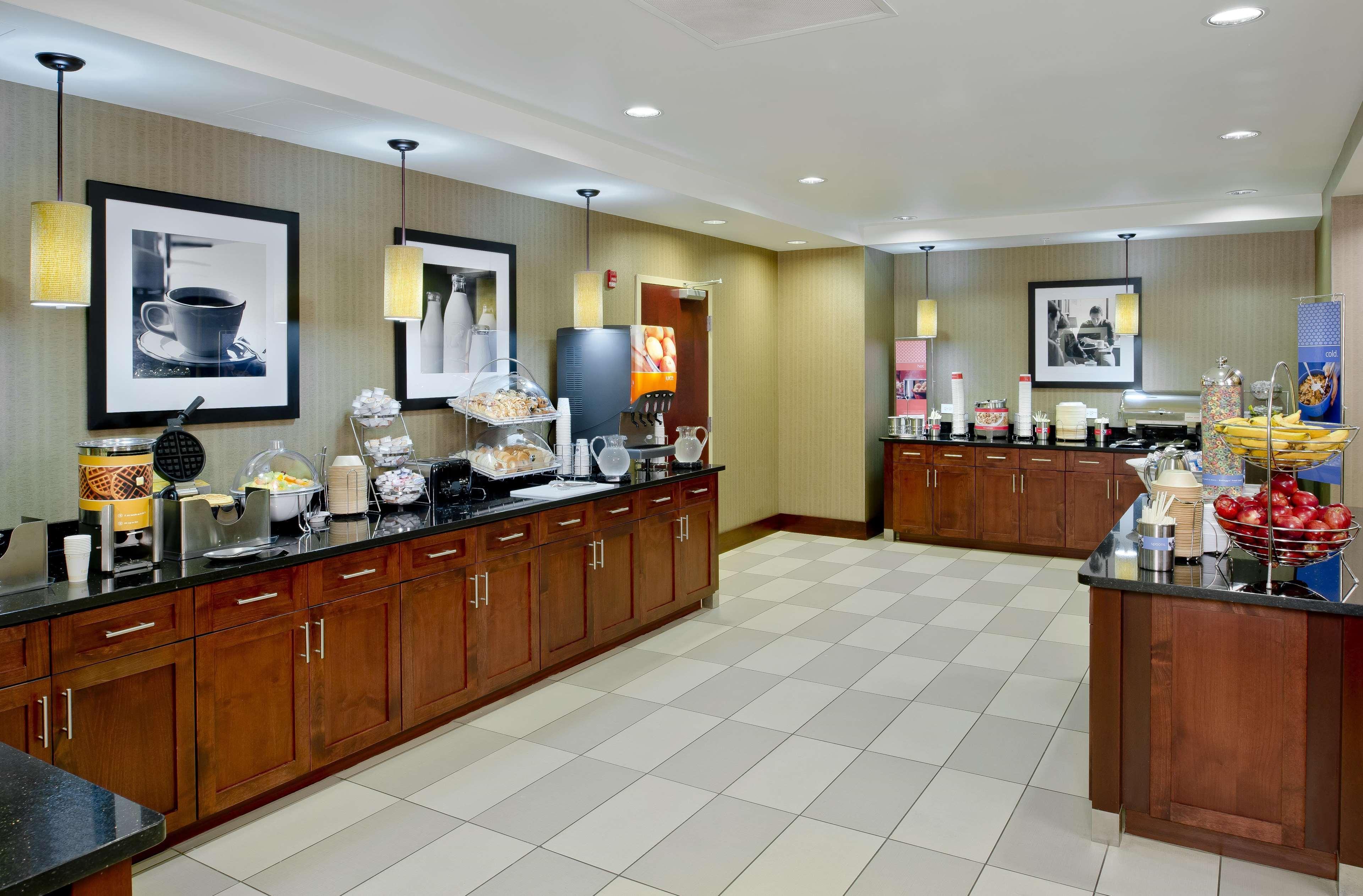 Hampton & Ocean Bayfront-convention Center Hotel 3*