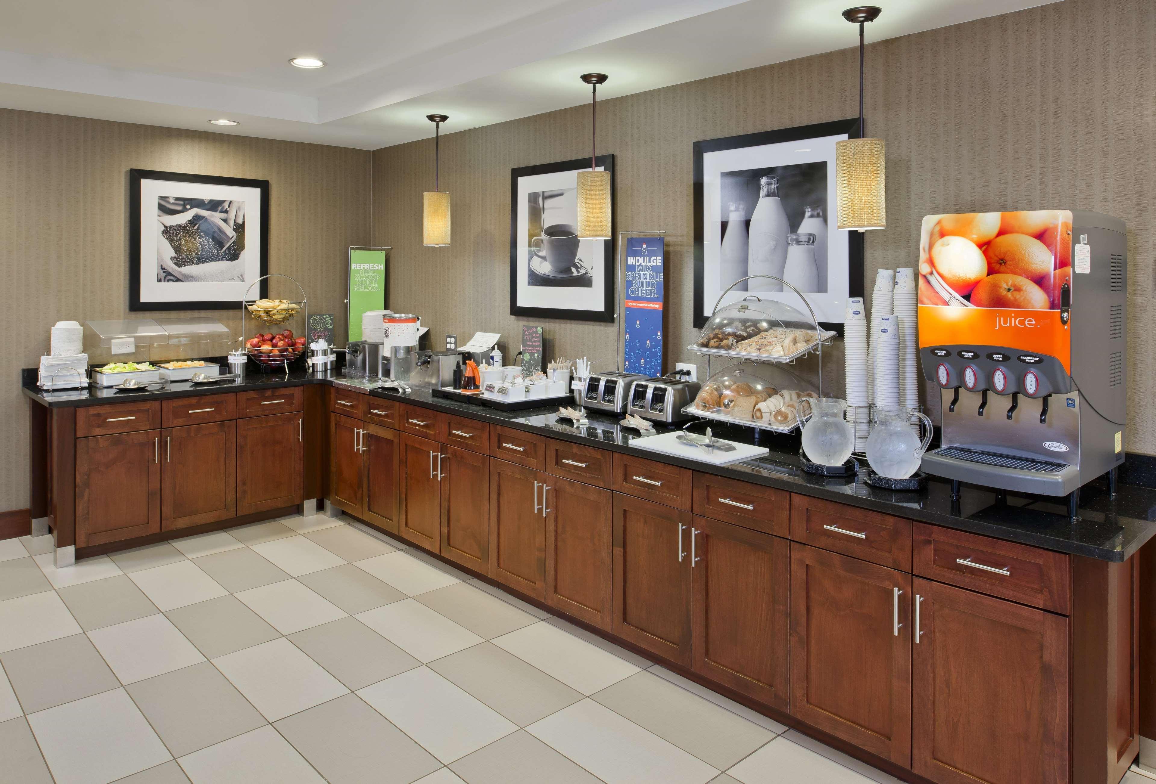 Hotel Hampton & Ocean Bayfront-convention Center Ocean City